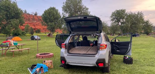 Building a Minimalist and Functional Car Camping Setup